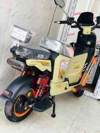 R9 فئة  HIS للبيع دراجة جديدة مثل ما موضح ب الصور واحلا بعد تحكم قيادة...