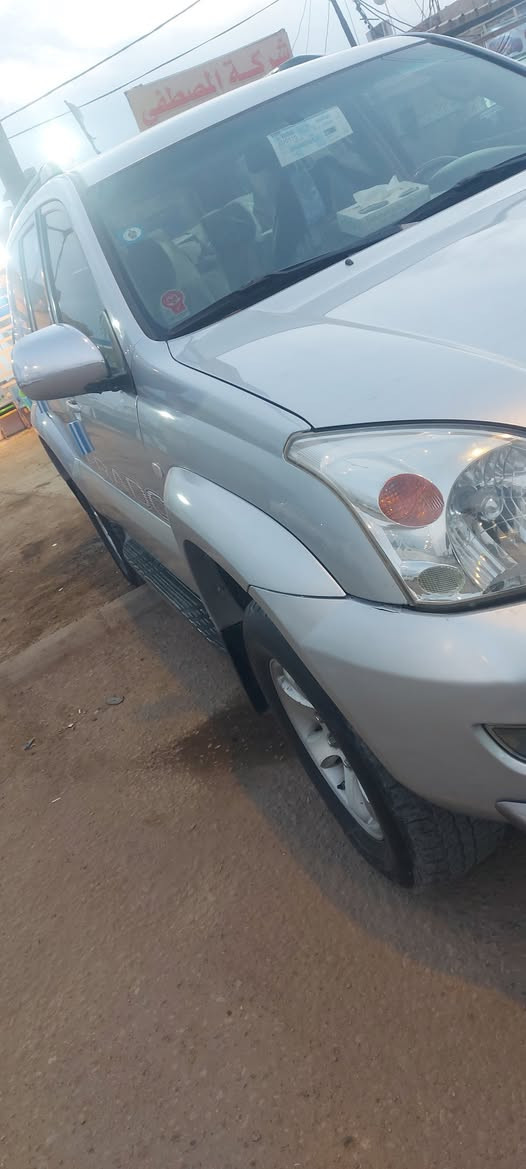 برادو موديل ٢٠٠٧
مواصفات VX
مكينة وكير حدادية كهربائيات طخم تاير كلهة بحالة جيدة جدآ 
غرفة جديدة
سيارة جاهزه من كلشي ما بيهة نقص برغي 

رقم بصرة انكليزي تحويل مباشر 

سيارة بيهة فقط جاملغ خلفي جهة اليمين صبغ وكصة البنيد والباقي كفالة عامة 

كفالة عامة مطلقه من الجراد 

سنويه مجددة هزة جديدة سنويه تنتهي ٢٠٢٩
مكان السياره العمارة مركز المدينة للإستفسار الاتصال على الرقم الموجود 

***********

ومن ألله التوفيق للجميع
