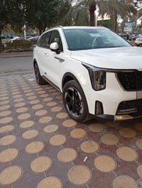 سورنتو 24كفالة زيرو ماشيه 24 رقم بغداد بأسمي على يد وحده جديده بمعنى ا...