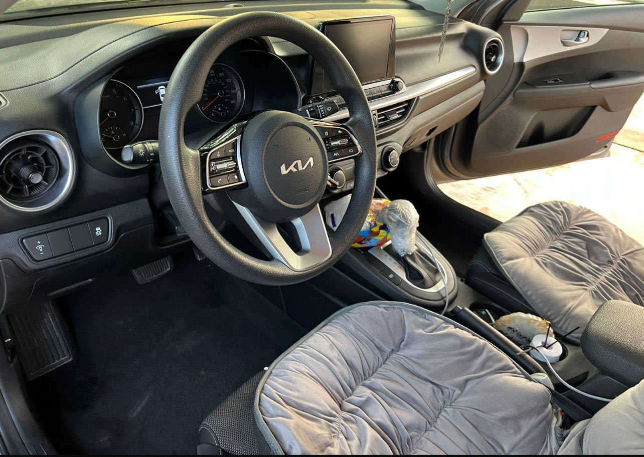 فورتي 24
كير محرك كله شرط
محرك2000 دوش
صور الضرر كدامك فقط جاملغ تبديل 
مكانها سامراء 
145$ بيها مجال 
***********
