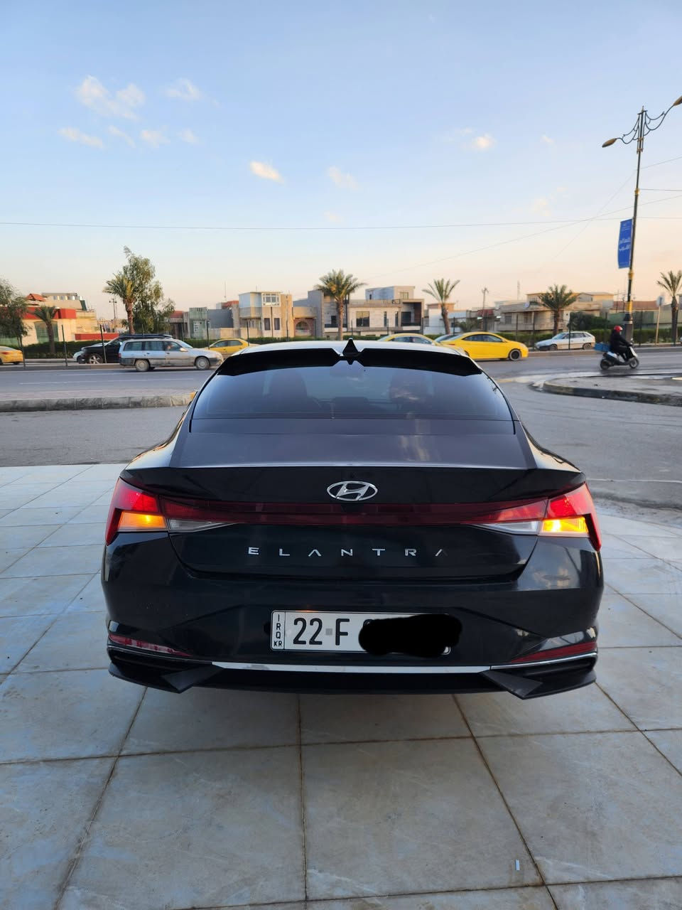 السلام عليكم.  بيع مستعجل النترا موديل 2023 وارد امريكي لون اسود مواصفات ويل بروم كروز  حجم مكينه 20 دوش سرعه تحكمات مسار بصمه تشغيل عن بعد رادار امامي توقف ذاتي داخل لونين السياره ماشيه 69 ميل شاشه كاميرا ضرر السياره امريكا جاملغ الخلفي من جهة السايق وبل عراق الصندوك شبرين صبغ وبل باب السكن الخلفي شبرين صبغ السياره بدون ايرباك بدون دواخل السياره حيل جديده وجاهزه طخم تايرات جديد صدر امامي خلفي جديد سعر السياره135 وبيها مجال سنويه جديده 29 شرط التحويل رقم اربيل مسطره رقم الهاتف عنوان موصل الايسر ***********
