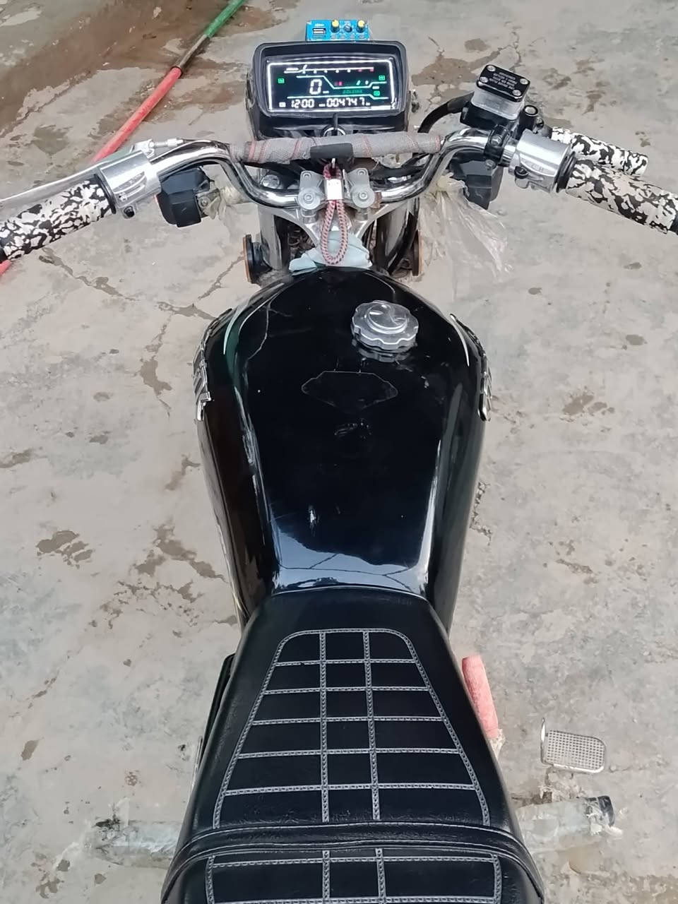 سلام عليكم مطور نامه موديل ثلاث وعشرين كلو شرط العنوان واحد حزيران ***********
