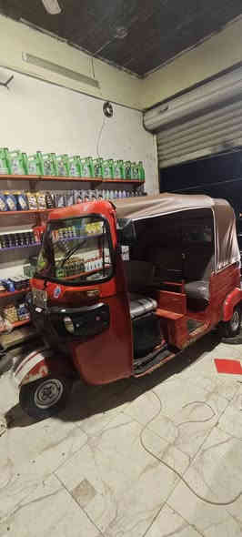 سلام عليكم. تكتك موديل 2018نهايته  محسوبه عل 19
تكتك مكفول من ضربه بيه رصعات لكان مرشوشه  كلير  
تكتك جاهزه ونصبته وترايه حلوات 
رقم تحويل ثاني يوم 
سعر 4950  مكان بلىيات 
***********
