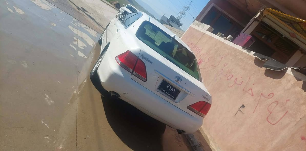 سڵاوی خوا لە گشت لایەک
شاهینە مووس  مووس ١٨٢گێڕوو مەکینە گەورە
 ناو دەرەوەی جوانە یەک چەمەلەقی بۆیاخە
درگایەکیشی تۆزێ قوپاوە کارە بای بەشەرت سەقفی زۆر جوانە ماڵی دۆستە برێکی نە بەسراوە تەقەو ڕەقەی لە سەدا ٨٠باشە کامێرایە
کۆدی بۆ نەکراوە سعری ٥٨گەڵا کۆتای تکایە بۆ مەعا مەلە پەیوەندی مەکەن  شۆێن عەربەت
***********فایبەرو وەتساپی ئیش ئەکات السليمانية, العراق
