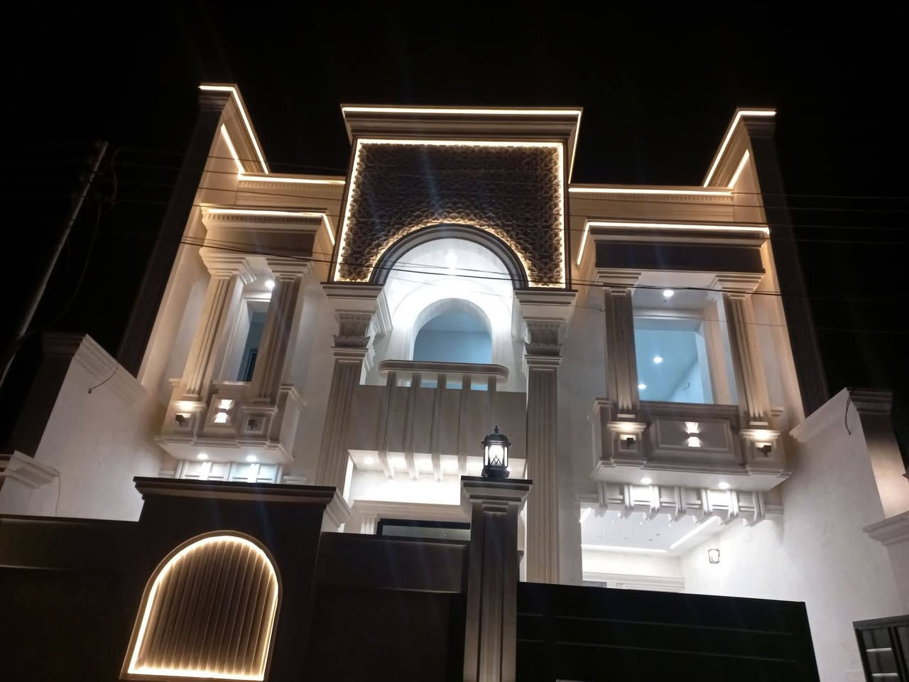 خدمات كهرباء متكاملة
@تأ سيس بوردات صيطرة (ATS)حسب الطلب @أعمال بوري والسيمنس بدقه وجود عالية@أسعارمناسبة وخدمة سريعة@***********@ علي الفلاحي
