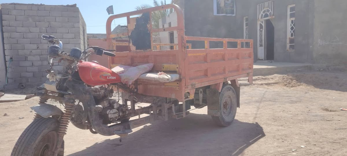 ستوته كلك ضايعه وراقهه كفاله عشاير
ستوته مال كراب تحمل فوك الطن سريعه وقويه 
سعر 450 وبيهه مجال 
مكان بصره قضاع الدير 
رقم ***********
