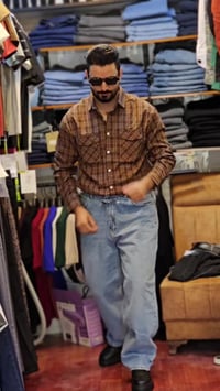 الحله • مقابل الاتصالات • ملابس