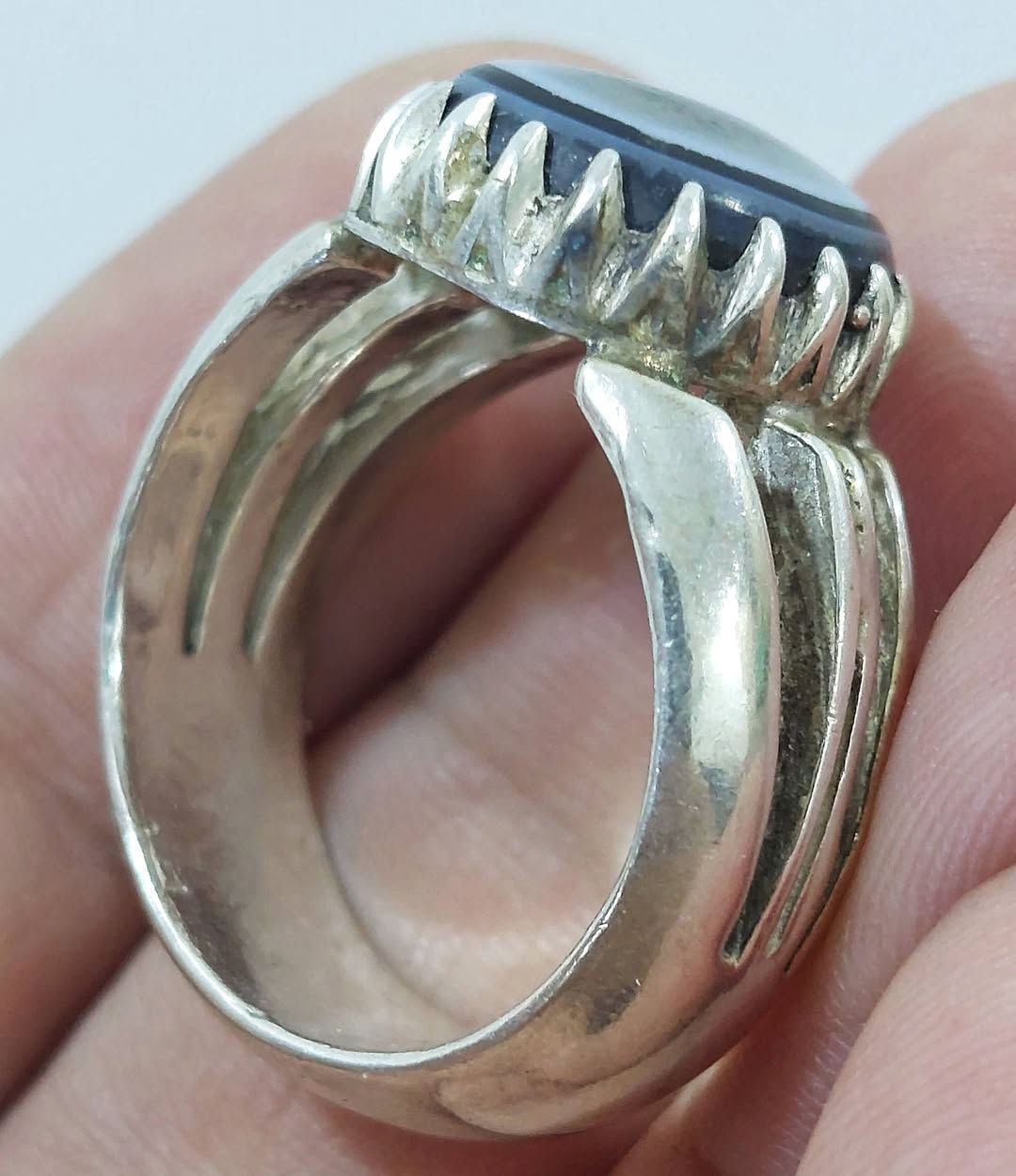 جزعة بقرية صياغة يدوية بغداد ***********
