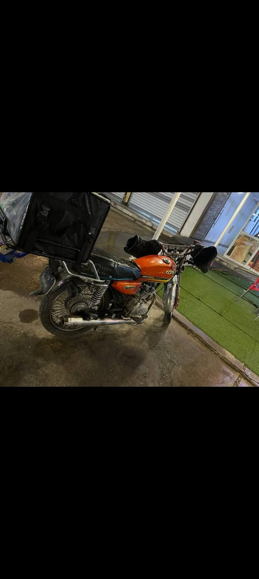 السلام عليكم تايكر موديل 25 محرك ما مفتوح للبيع عايزه ترتيب شويه كلها شغاله فقط واحد من دبلات طاك
وشاشه ما تشتغل السعر 550 وبي مجال رقمي ***********
