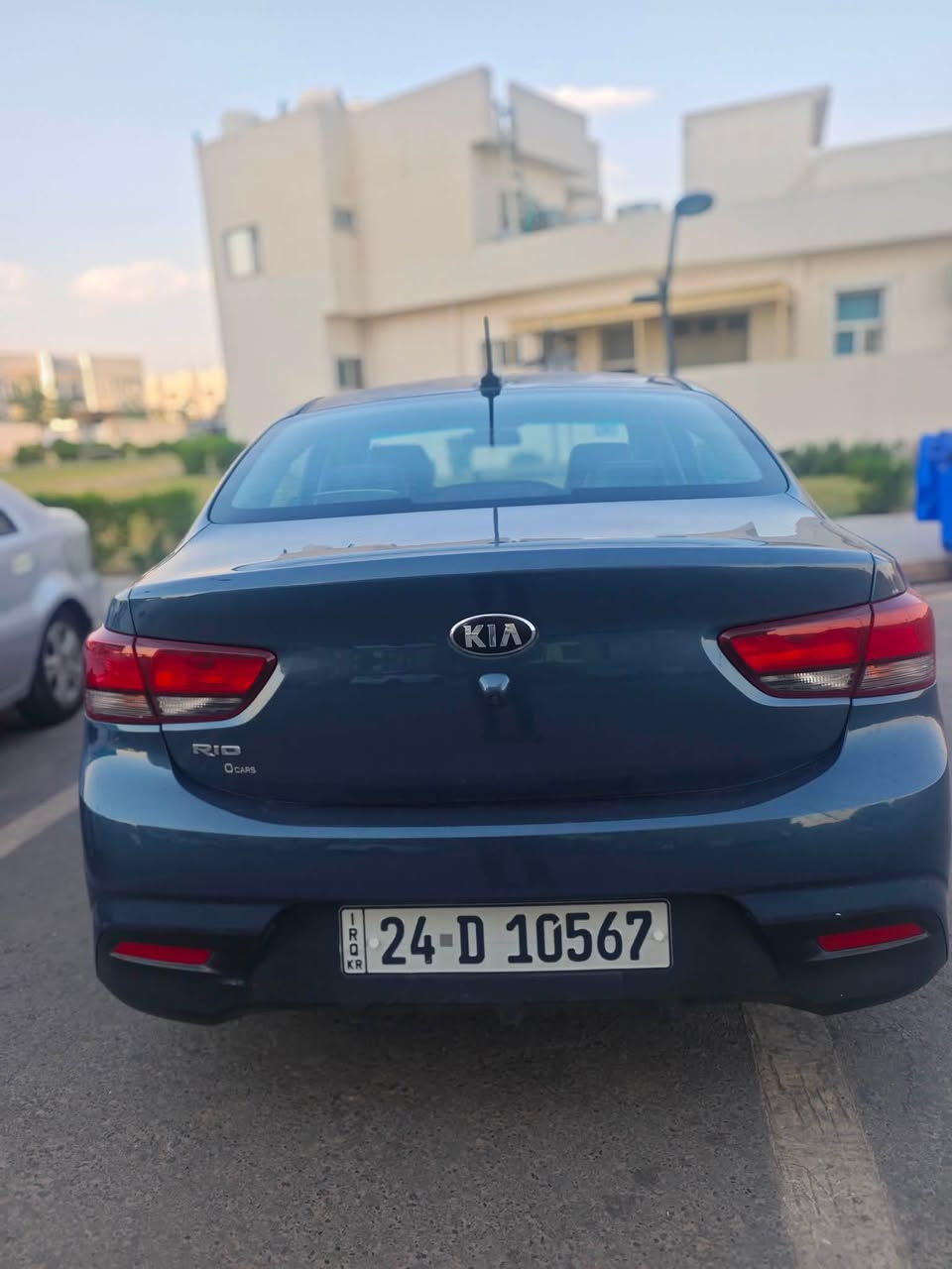 مكلف بلنشر  

كيا ريو 2018 
كندي 
محرك 16 GDI 
كشنات  جلد وستيرن تدفئة 
نظام سبورت بيها صبغ بونيد بدون دواخل
السيارة باسم صاحبها اي استفسار 
السعر 105 
***********
