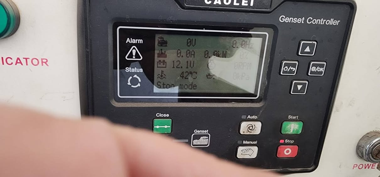 للبيع مولدة بيركنز سوبر كاتم صيني أربعة بستم راس التوليد 60 كي في 240 أمبير أخت الجديدة لا صرف ولا تبخير السعر 50 ورقة للاستفسار الاتصال على الرقم ***********  العنوان بغداد
