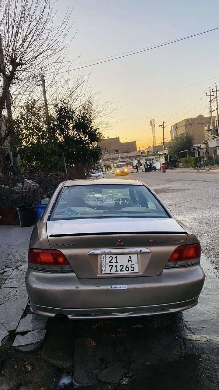 السلام عليكم
موديل ٢٠٠١ كير اوتو تبريد تدفئه بس تحتاج تنظيف راديتر 
رقم سليمانيه باسمي تحويل باي وكت ردت 
مكينه ٤ بستن 1.6L اقتصاديه جدا نواقصها قليله سياره مصرف ما بيها وارد امريكي 
سعرها 44 ورقه و شويه مجال للشراي 
مكانها اربيل 
***********
