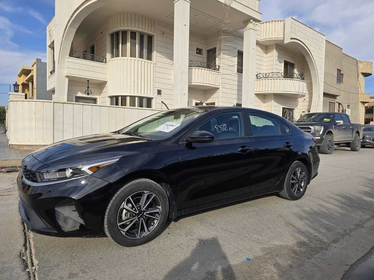 سلام عليكم اخوان
فورتي  2024  🕳 LXS 
اللون اسود 
دخول جديد تترقم شمالي 
ماشية : 9000 ميل فقط
رادارات تحكمات شاشة و كاميرا 
السيارة ضرر جدا بسيط 
بدون ارباك 
رقم شاصي و صورة الضرر مرفقة .
السعر : 150 و مجال جدا بسيط .
مكان السيارة : الحمدانية 
***********
***********
