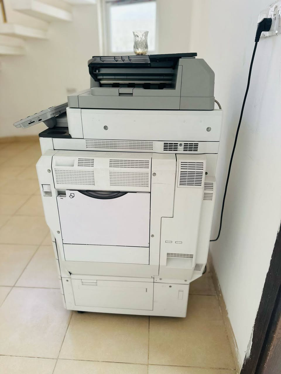 سلام عليكم
طابعة 🖨 للبيع  من شركة RICOH مستخدمة اقل من 20 يوم اشتريتها 950 الف هسا اريدها 750 الف رقم تلفون ***********
