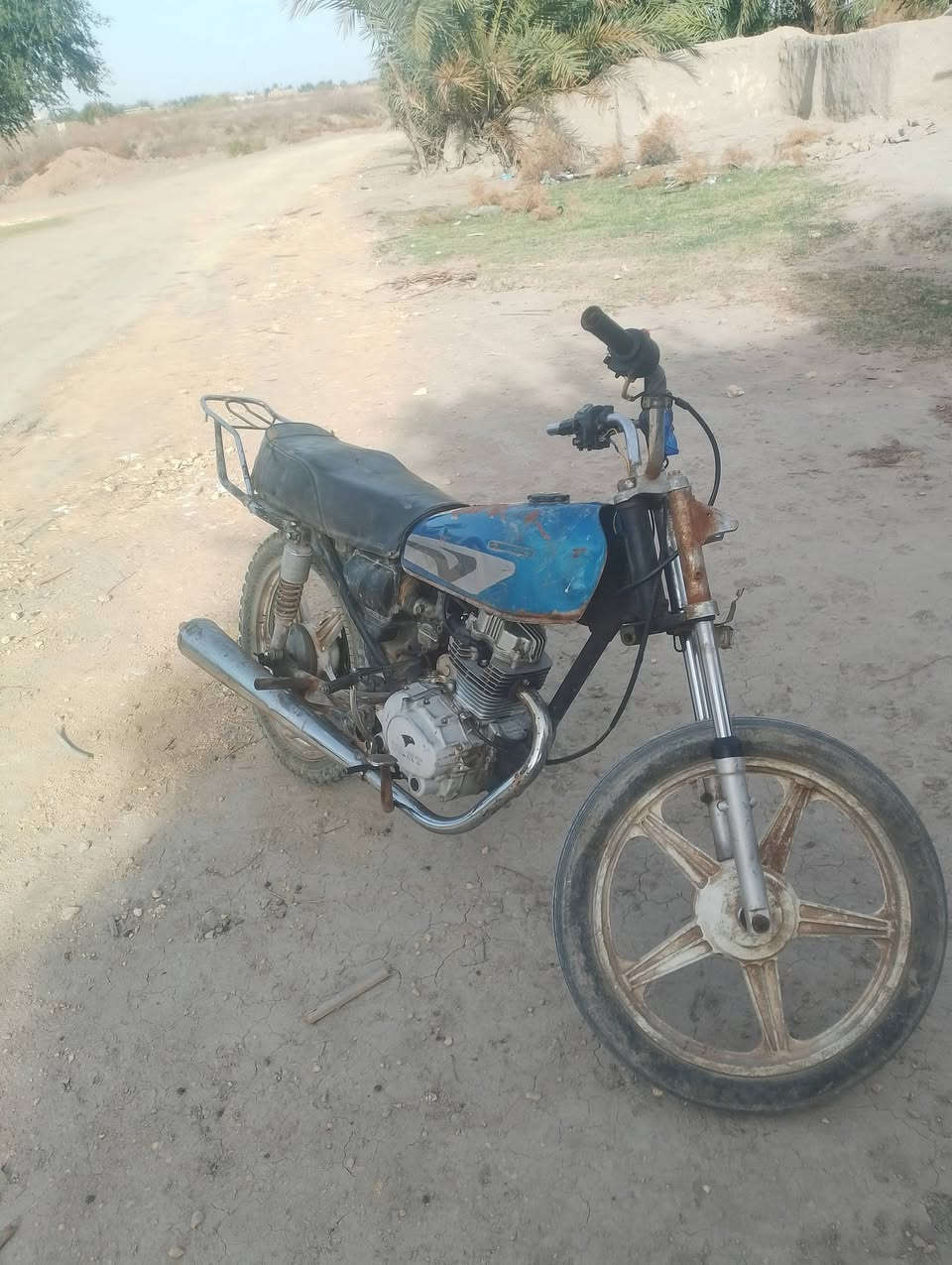 السلام عليكم للبيع دراجه ***********
