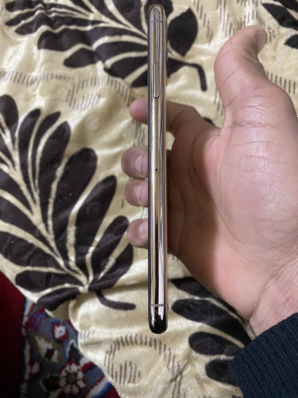 متاح
ايفون 11برو ماكس 
ذاكره 256
بطاريه 72بلادي 
شرق اوسط نموذج M 
مستبدل شاشه تفصيخ 
فيس إيدي شغال
شاشه 3خيارات 
بيهه بقعه سوده زغيره 
لون ذهبي مميز 
نضافه الشاصي 10000‎‎%‎
نضافه الضهر 80‎%‎
مكان بابل شارع 80
*********** واتساب او اتصال 
السعر 240وبي مجال
