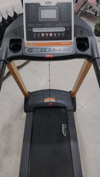 جهاز جري • نضيف • استخدام قليل