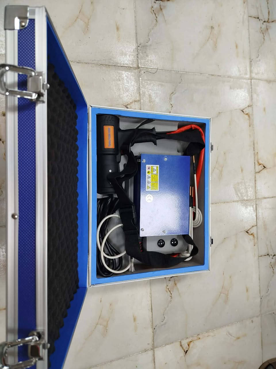 سلام عليكم مكينت حمي حثيه مزاد يبدي 150 اعله سعر ابيعهه المكان ديوانية***********
