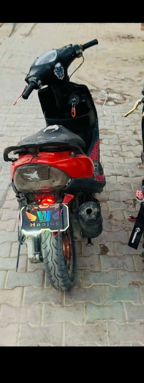 السلام عليكم
للبيع ماكس عدله 120
كهربائيات كلشي شغال نكره سلف 

السعر 400وبي مجال 
ملاحضه: مستعجل ع بيعته مو شراي لا تعبني
اتصال او واتس ***********
                   /***********
