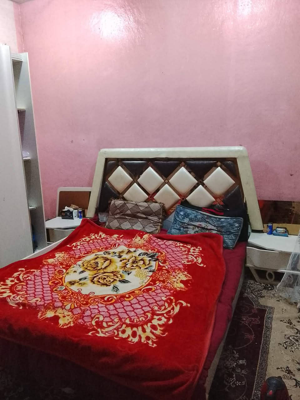 ميز ابلازمه نضيف
السع ر 4منطقة 36 شارع السيد 
والغرفه ب120


**إذا كنت صاحب هذا الإعلان وتريد حذفه لأي سبب، رجاءا أرسل رسالة إلى الدعم الفني**