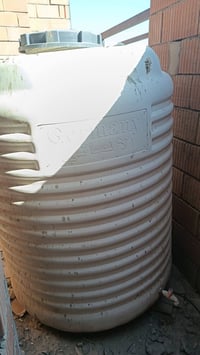 تانكي بلاستك 2000لترالالماني مستخدم قليل سعر ٥٠٠ الف رقمي 07728093632