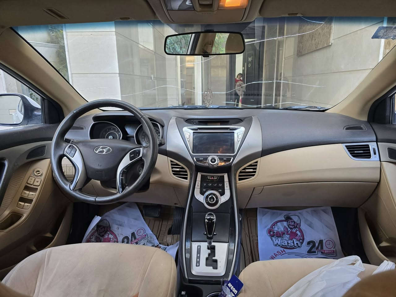 سلام عليكم

هيونداي انترا 2013 خليجي ماشية 88 الف كيلو محرك 1800 دوش الموصفات فتحة كامره خلفيه وحساسات خلفية وبعد بيها موصفات السياره مكفوله من الصبغ فقط بداية الجاملغ الأمامي عكس صفحة السايق السيارة مطلوب بيها 123 ورقة للتواصل على الرقم***********
