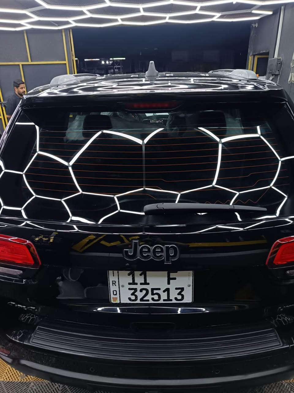مكلف بالنشر ♨️
جيب كراند شيروكي 2020 لمتدد
 شاشة جبيرة ،،،شفتات ستيرن ،،،رادارات خلفي وجانبي،،، حساس خلفي ،،،،5 وضعيات قيادة من ضمنهة ROOK ،،،السيارة فور ويل هوكات سحب امامي وخلفي ،،،ا  داخل جلد جدا نظيف اوتو ستوب ،،،، صندوق كهرباء ⚡️ بجم زنون عالي وناصي وكشافات ضباب ،،،نقاط عمياء ،،تدفئة كشنات وستيرن وكراسي كهرباء ،،،داخل جديد اسود جلد  
محرك 6 سلندر  ممفتوح لوك وعلية ادامة كامله السيارة صدر جديد و جاهزة ومابيه اي نقص …
حادثهة جاملغ  كير مكينة مكفول السيارة باسمي وهزة جديدة 
بغداد سونارها مرفق بالصور 
السعر 210 وبيها مجال 
للاستفسار ***********
مكانه بغداد بغداد, العراق
