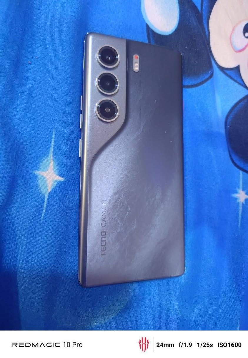 سلام عليكم كامون ٤٠برو 5g للبيع جاهز نضيف السعر ٢٢٥بي مجال الاستفسار  ***********
