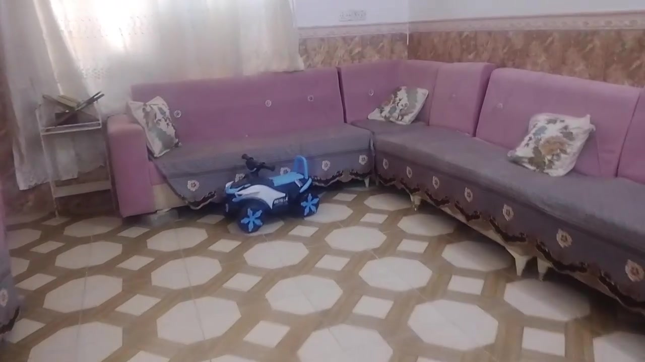 غرفه نوم وتخم 2 للبيع للستفسار عل واتساب ***********
