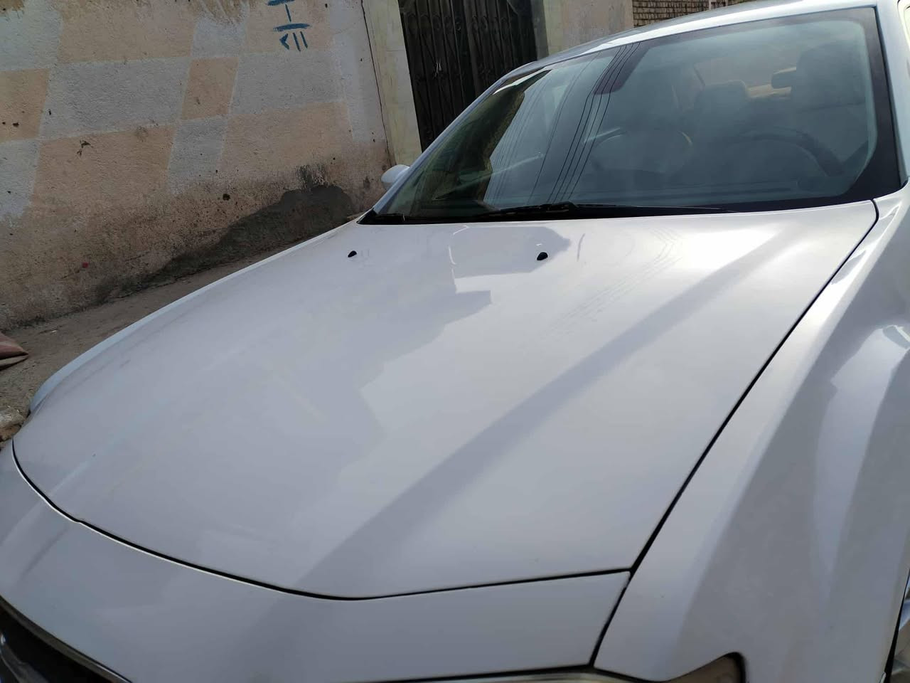 اوباما امريكي 🇺🇸
الموديل .2015مرمزة 2021
اللون . ابيض 
حجم المحرك 3600
السيارة دخولها بدون حادث🚘 
 بيها بارد بالعراق اثر طخات فقط
السيارة مامشتغلة خط
مواصفات السيارة ..c
-لايتات زنون  
-كشنات عسلي كهرباء
-شاشة كبيره 
-مري جانبية هيتر مع عاكس الضوء
-نضام USB- كامل 
-تبريد قطعتين
- تشغيل عن بعد
-بصمة ابواب 
(السيارة رقم ذي قار بسمي)
السيارة جديد واحلى من الصور 
 
اي استفسار الاتصال. متوفر وتس اب 
                                          ***********
