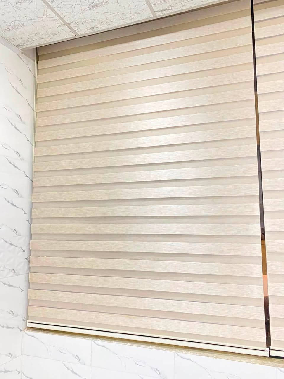 للبيع بردات سلايت عدد 2 الارتفاع اكثر من مترين ونص والعرض اكثر من متر و80 السعر 125 جدد استعمال قليل جدا مكان موصل


**إذا كنت صاحب هذا الإعلان وتريد حذفه لأي سبب، رجاءا أرسل رسالة إلى الدعم الفني**