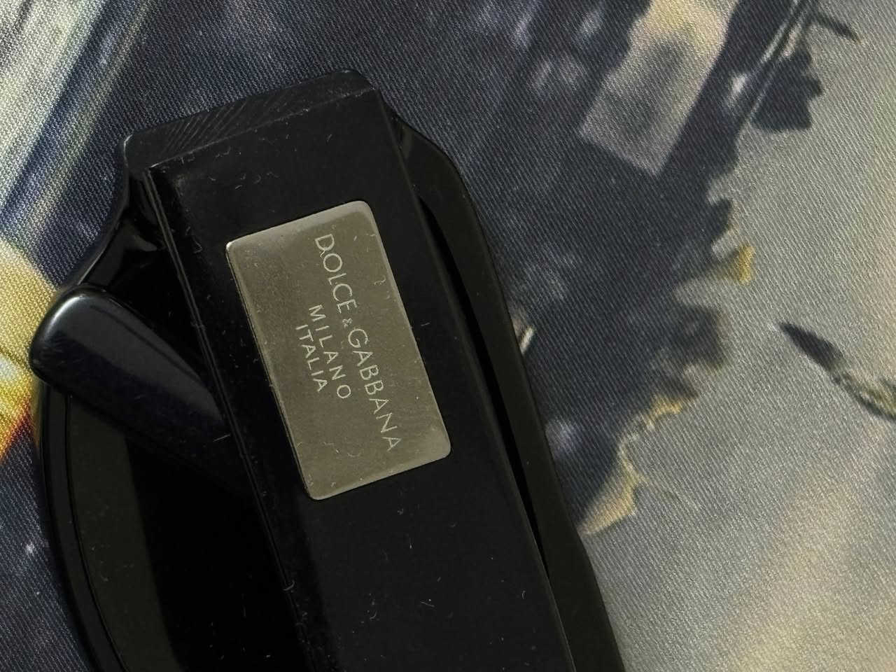 قطعه اليوم جمال وسواد يصرخ
‏Dolce&gabbana pilot 

اورجنال زيرو 💯 

فوق الوسط 

حافظه اصليه جلد طبيعي يصرخ

عدسات لون اسود

فريم لون اسود 

ظهر الفريم شعار Dolce&gabbana سلفر

قطعه مميزه جدا صعب تتفوت 💎

للحجز والاستفسار خاص


**إذا كنت صاحب هذا الإعلان وتريد حذفه لأي سبب، رجاءا أرسل رسالة إلى الدعم الفني**