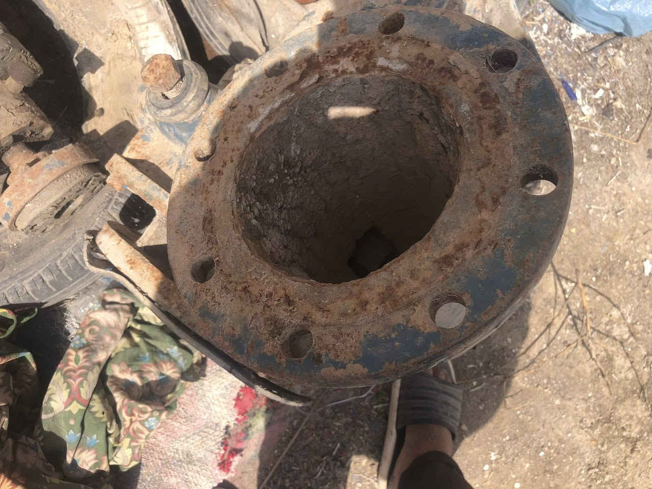 من رخصت مدير الكروب موطور كهرباي هوه وخنزيره مالته شغال جاهز السحب ابو ٨ والمذب ابو ٦ بس حالين مفصخه ماحاطه ع مي الن تركنه الزرع وريد ابيعه مكان الانبار الفلوجة ***********
