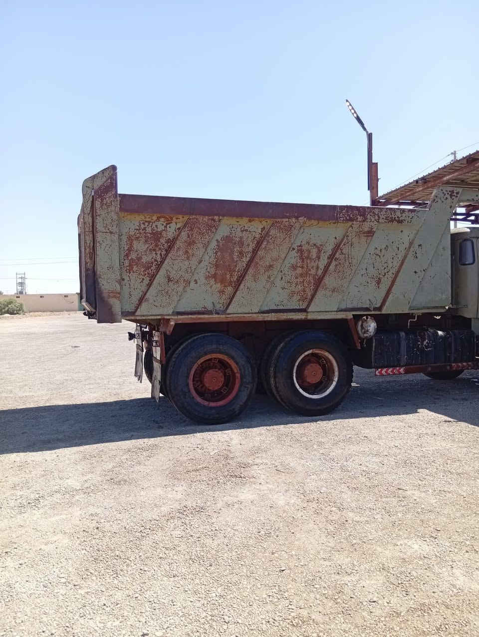 اقچم 82 سوبر لاتنقيص ولاتبخير گير جديد مجموعه جيف  بدي عمل تخم تاير جاهزه للشغل السعر ٤٧ وبيها  مجال العنوان الرمادي ***********
