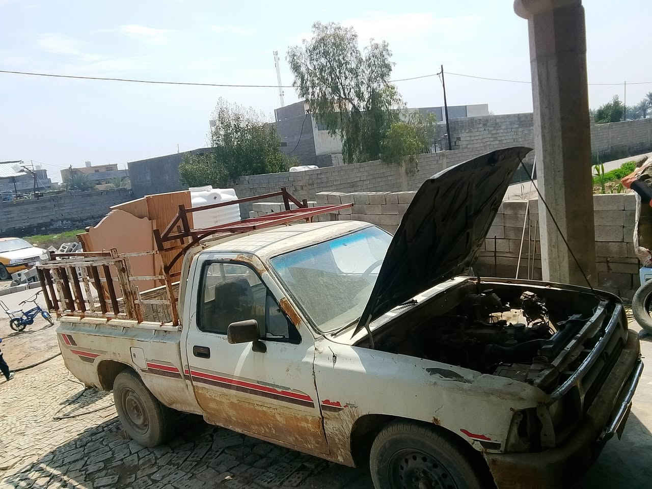 السلام عليكم 
اخوان سعرها اخو بلاش والله 20 ورقه وبيها مجال 
بيكم لبيع تحويل شرط مكينه وكير واكسل جدد وشاصي كفاله 
مكانها بغداد ‏‪0773 513 9910‬‏
