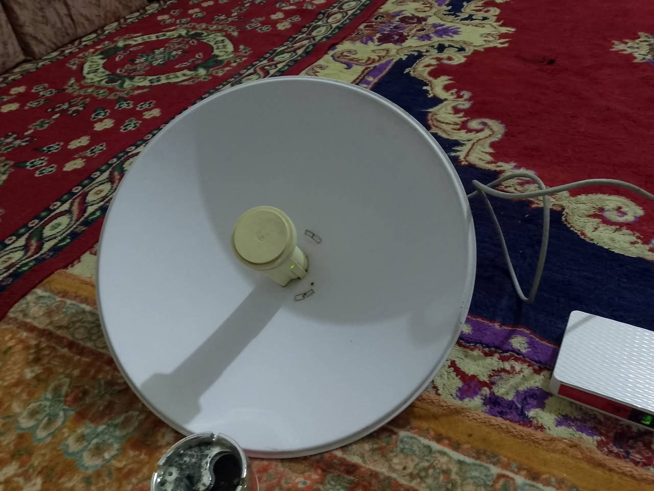 يالله شبكه صحن شغاله نقص بس واير يواس بي وياهه شغال 75اوبيهه مجال بيع مستعجل خاص موجود ***********
