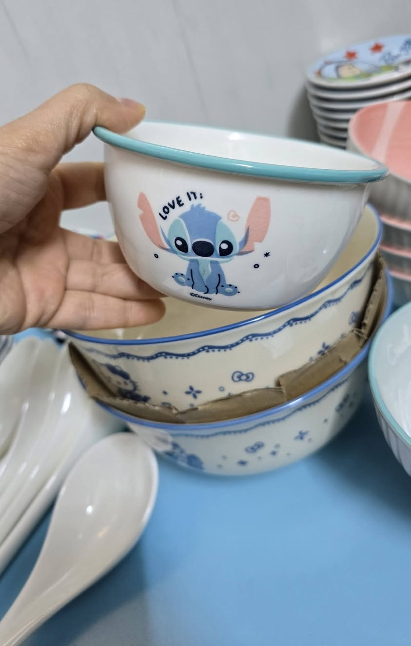 شلعه فرفؤريات السعر ٣٥ مع التؤصيل بلاش البلاش 
كاسه كبير ٢
كاسه رؤبه شخصيات ١١
ملعقه شؤربه ٧
ماعؤن شاي شاي ٦١


**إذا كنت صاحب هذا الإعلان وتريد حذفه لأي سبب، رجاءا أرسل رسالة إلى الدعم الفني**