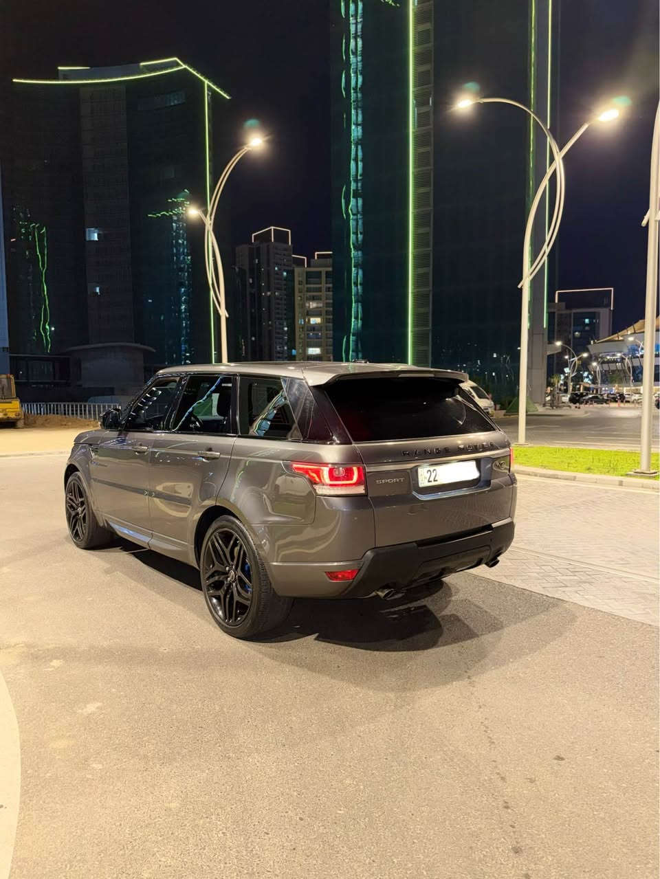 range rover sport 3.0 V6 Supercharged  بانزين 👍
رقم اربيل ، كلشي جديد تحويل نفس اليوم
مواصفات فول فول ١/١ . كشنات تدفية و تبريد ، ثلاجة .
جكات و جوبات كلشي مضبوط بشرط
جير و محرك و كهربائيات و تبريد و صدر امامي و خلفي كلشي بشرط      ، تاخم تايرات كلشي جديد 👍
السيارة بها ٢ قطع كلير الماني.    بدون ضربة و دواخل و ارباك 
السيارة جاهز مابها دينار واحد مصارف كلشي بشرط 
مكان السيارة اربيل.      السيارة مو مال معارض سيارة مال بيت 
*********** واتساب أربيل, العراق
