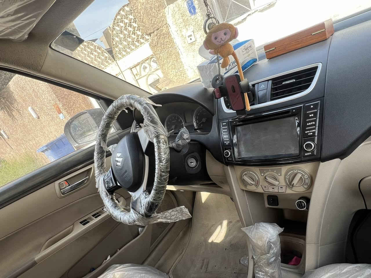 سياره سازوكي سويفت ٢٠١٦ مكفوله عام عدا بنيد بي طخه خفيفه مصبوغ ومرجع بارد وسياره اقتصاديه عمليه كلشش تفيد اصحاب دوام والبنات وتبريد تدفئه  شغال وشاشه  ومسويتلها ادامه كامله رايدتها مغلفه دواخلها نايلون جديده
رقم جديد مستطيل انكليزي 
مكاني بغداد شارع فلسطين 
سعر ٨٥$ وبي مجال


**إذا كنت صاحب هذا الإعلان وتريد حذفه لأي سبب، رجاءا أرسل رسالة إلى الدعم الفني**