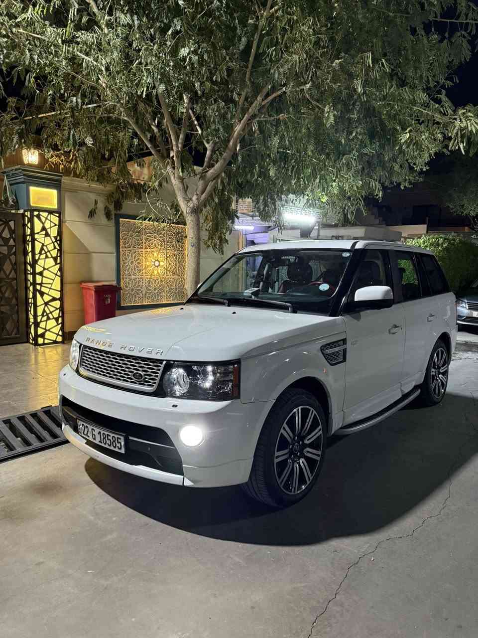 بسم اللّٰه الرحمن الرحيم - السلام عليكم للبيع رانج روفر سبورت🧿
2013🧿• اوتوبايكرافى
🔥🔥🔥🔥🔥سعر مناسب178 💵ورقه و مجال
ضمان دولى شركه سردار👍 ضمان دولي
ماشى 108الف كم
Range rover ©2013© autobaygraphy
فوول مواصفات
ماشاللّه تبارك اللّٰه سياره ماشى 108 الف كم ماكو هيج نضافه و هيج جديد
بنسبه موديل كلشى سياره بشرط
محرك وكير جديد مشاءالله
٨سلندر سوبر جارج محرك مرغوب بانزين
مكينه بشرط 
4 جكات جديد سيرف
فوول مواصفات اوتوبايكرافى دواخل احمر واسود السياره جديدة جداا
🛑بصمات عدد 2 .
🛑- داخل جلد لونين احمر واسود
🛑سلايت
🛑ثلاجه
 🛑4ابواب بصمه
🛑جكات ٣ وضعيات
🛑حساس امامى و خلفى
🛑3شاشه ديفيدي
🛑5كاميرات يشتغل 
🛑استيرن هيتر
🛑مراي شفت 
🛑بيها اهواية موصفات فول فول
🛑 لايت متحرك مع استيرن
🛑نخم تاير جديد و ويلات شركه جديد
🛑صندوك سحب وشفت
!! 100 100 السياره مكفوله كفاله عام من كلشى بدون صبغ بدون رصعه - بدون شخط ..بدون تعديل
مكينة وكير و كهربايي بشرط ماشالله بلادي
ماكو هيج نضافه  بهيج سعر اخوان باسمي السنوية فحص و هزه جديد ورقم
بشرط تحويل وغرامة
سيارة مابيها دينار مصرف كامل من كل نواحي ظافه ١٠٠٪ كامل سيرفس بدون نقص وكلها شغال وكل اجزاء بسيارة مشاءالله 🧿السعر 178ورقه 
مكان سيارة كركوك
للاستفسار اتصل على رقم ***********
