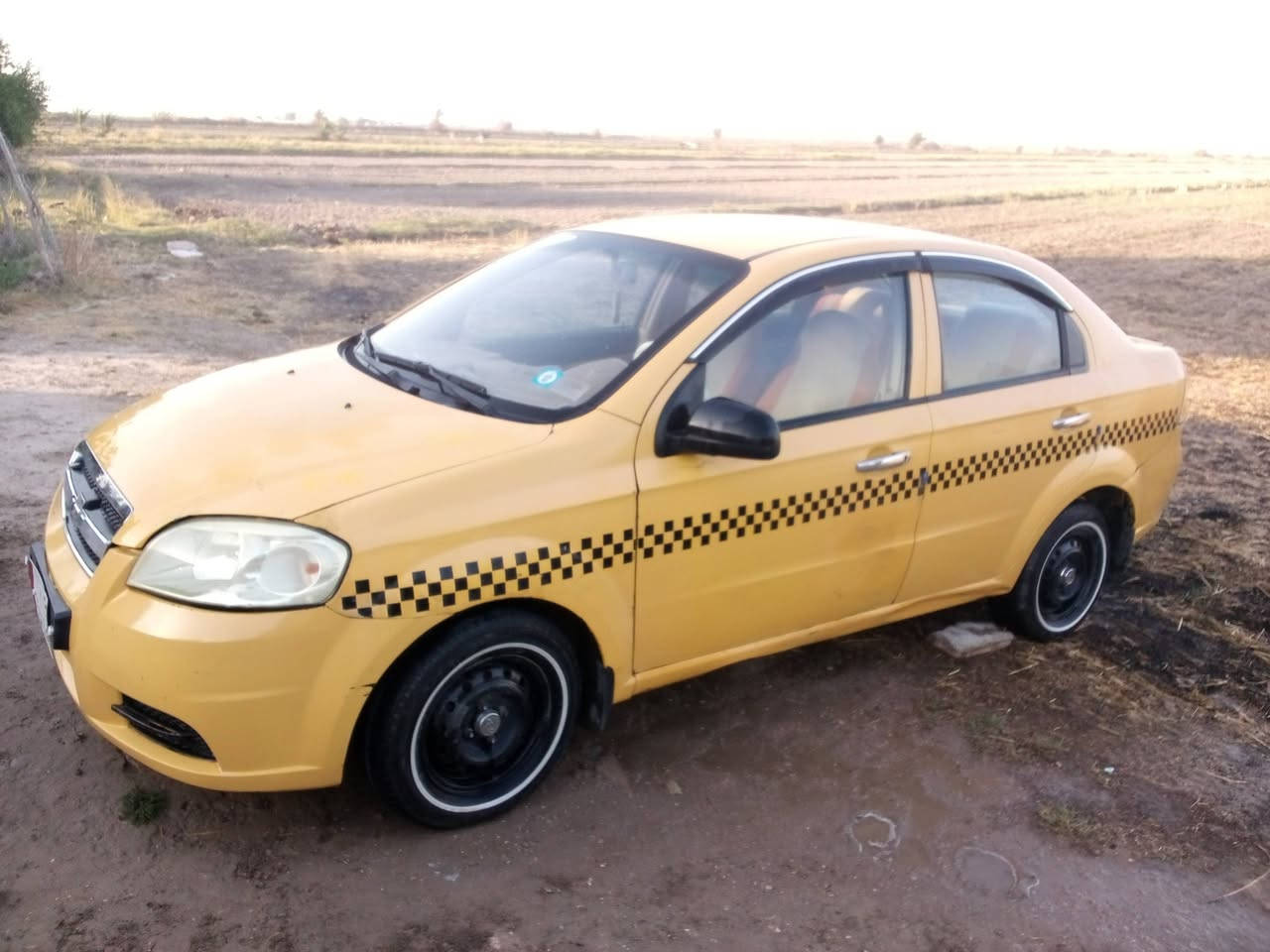 سلام عليكم افيو البيع موديل 2009 مكفوله كشر ومحرك وكير رقم نجف مداور ثاني يوم هيه مصفره غرامات تكطعهن الجدام السعر 47 وبيه مجال  ***********
