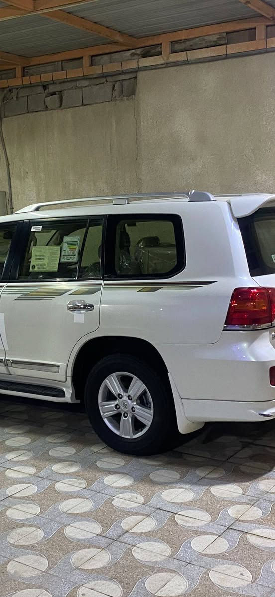 جكسار 2014سياره جديده كارتون مكفوله كفاله عامه ماشيه ١٥٠ مكينه ٨ اسلندر ما مفتوحه سياره جاهزه عل بلاد ماتصرف عليه ألف دينار رقم بصره دولي بسمنه السعر ٣٧٠ وبيها مجال للشراي 
مكاني البصره ‏‪***********‬‏
