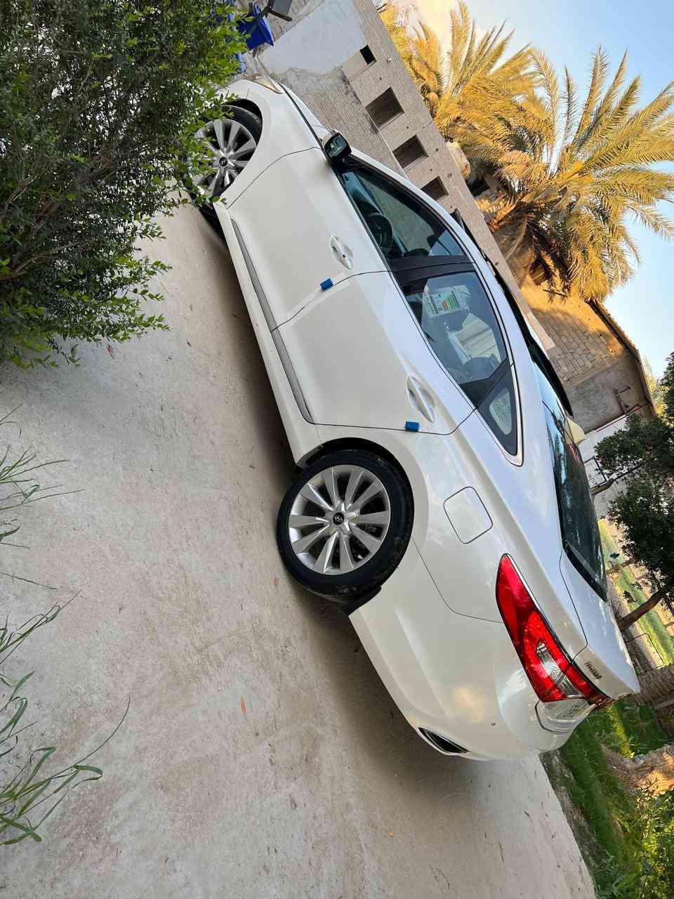 سلام عليكم ورحمة الله وبركاته 

#لعشاق_النظافة والسيارات المميزة

النادرة

ازيرا هونداي 2014 - رقم بغداد 
بسمي شخصياااا تحويل جديد 

فول مواصفات

للاخير .

مكفوله من الصبغ والتبديل والحادث والبارد وكلشي

السيارة من دعامية لـ دعامية مكفولة بدون أي نقص

ماشية 160 ألف كم حقيقي

المحرك 6 المرغوب

والكير والكهربائيات بحالة الشركة

شرط الفحص والضمان 100%

. استخدام #زیرووووووو من الشركة على ايد وحدة

المواصفات السياره

فول مواصفات ( فتحة سقف بانوراما، كراسي جلد. وتحكم كهرباء سابق والراكب وتسخين

مقاعد ، حساسات اصطفاف ، بصمة ابواب ،، تبريد قطعتين، ويل .19 . ستائر جانبية. وستارة خلفية كهربائية. وباقي مواصفات الأزيرا المعروفة).

سیاره نظيفه 💯 💯 بالعافيه ع الياخذها.......مكان سياره ....بابل 
السعر ........138 وبيه مجال بسيط جدا وماحتقد اكو اخته بهيج سعر مناسب ..............
***********
***********
________________________
