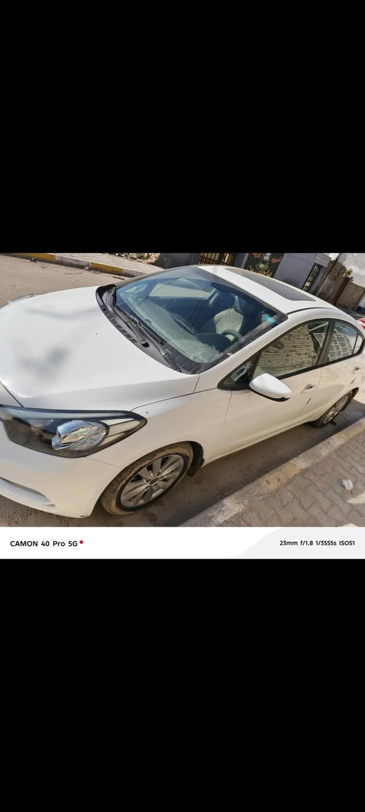 السلام عليكم للبيع سيراتو موديل 14 كفالة عامة بسمي رقم قادسية نكليزي ماشية 142 السعر 130بيهة مجال لشراي رقم صاحب السيارة ***********
