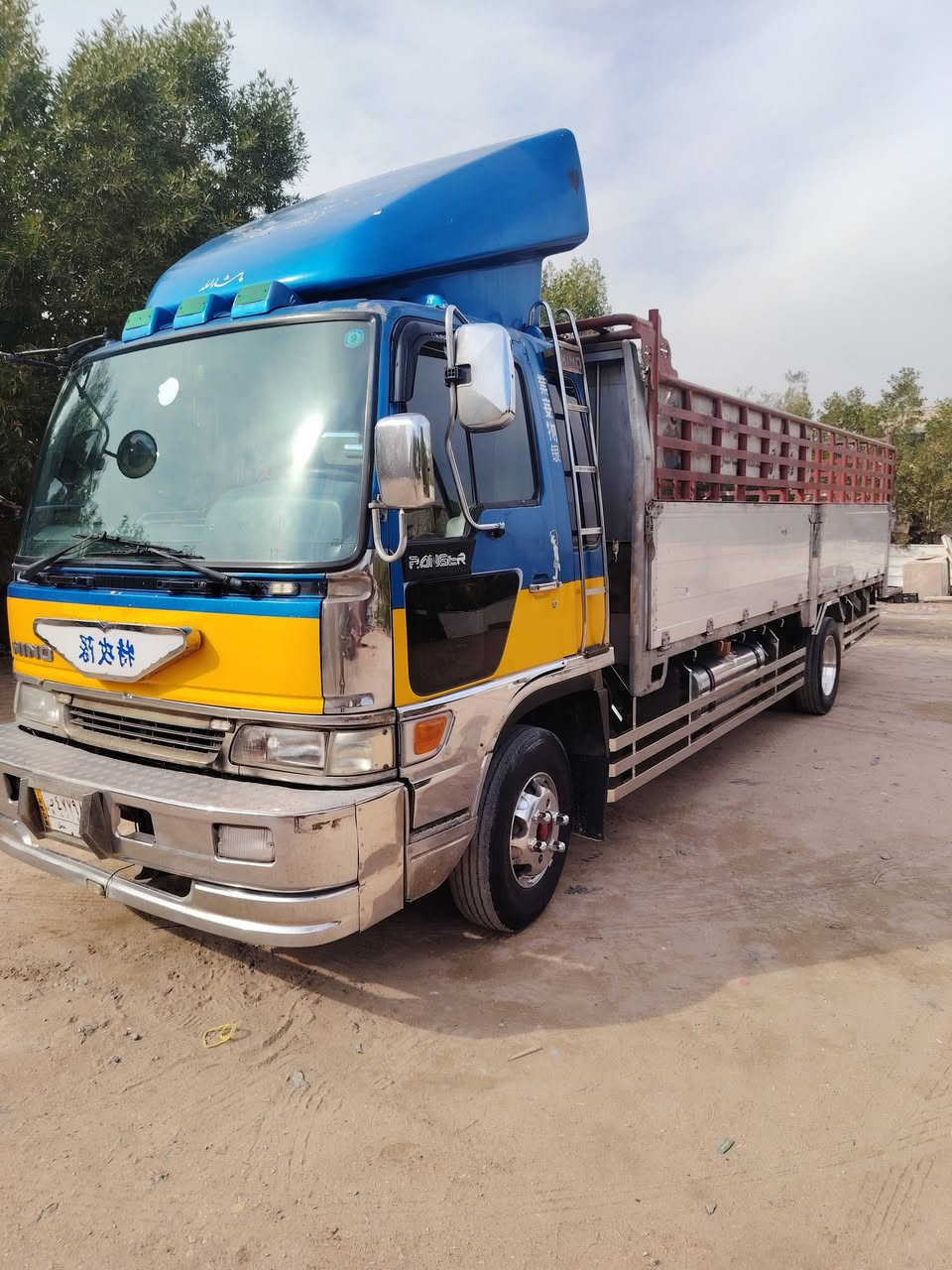 سلام عليكم هينو انكر مكينه 80خطين كير وكسن سوبر كهربائيات  تبريد ثلج وتخم تاير 19/5   تخم ويل ستيل سبايدرات ستيل تانكي 300لتر ستيل جاملغات ستيل سستم كله اصلي محجر بوري تفصال جديد سياره كفاله عامه ماعايزه برغي سته وربع بلاد رقم انكليزي بسمي سنويه لل 2031 مداور ثاني يوم سياره كفاله عامه كبل للشغل للاتصال استفاسر اكثر خادم ***********
