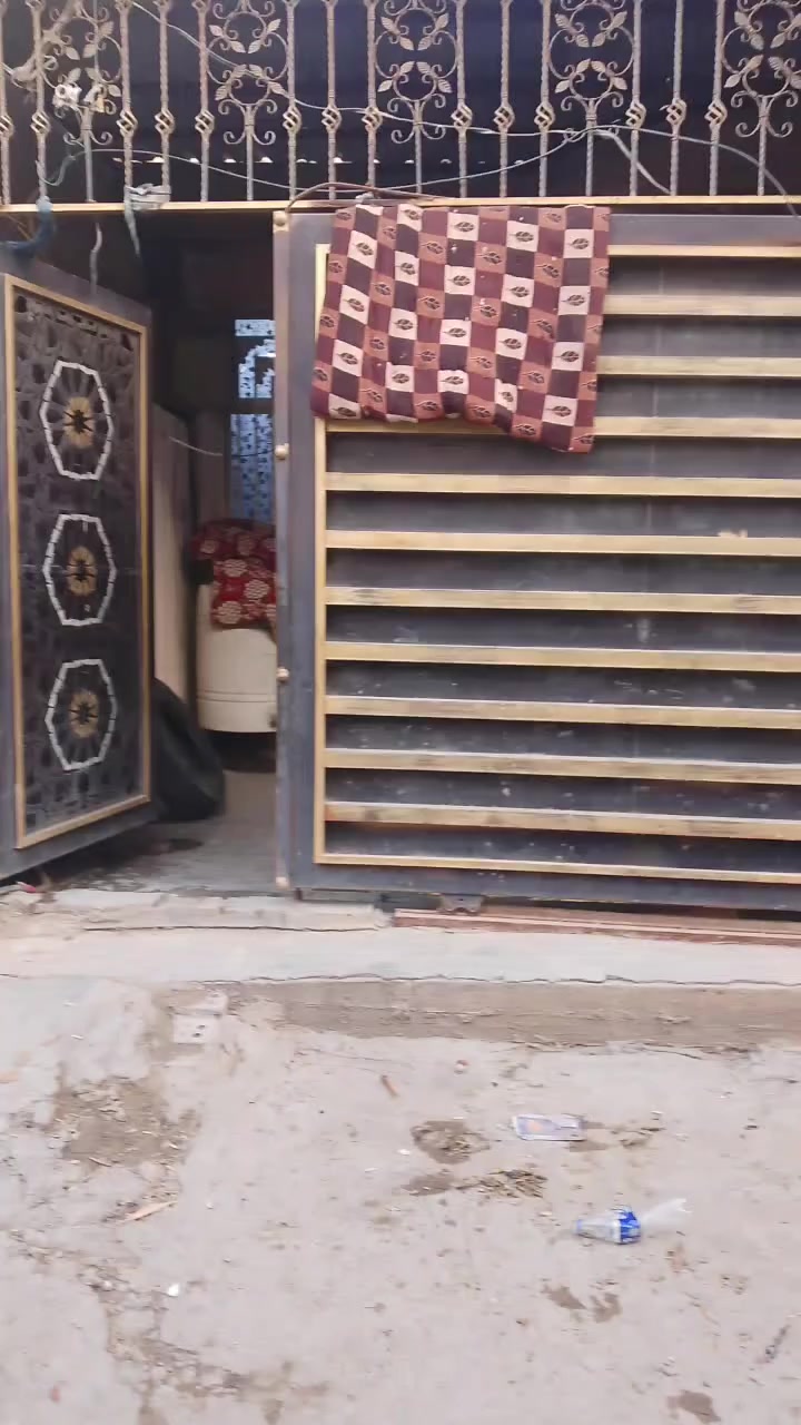 مع قطعه ارض مساحه ١٠٠ متر مربع مع بيت سعر كلي ١١٠ بي مجال مراجعه مكتب النورين للعقار  بإدارة ابو محمد الفرطوسي وأبو عادل الزيداوي *********** أبو محمد الفرطوسي
