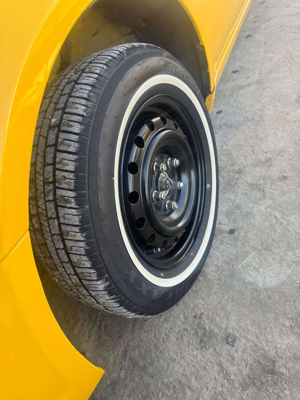 سلام عليكم سوناته لبيع 9خليجيه مكينه 2400 وكير خمس نمر مكينه وكير حاويه برقي ما مفتوح بيهن وسياره كفاله عامه ما عده مدكر امامي جيهت سايق مبدل بدون اي داخل حداديه تبريد جاهزه خط جوال مصفره هيه وقرامات سياره جديده وجاهزه ما بيه نقص برقي ولا مشتقله خط مكاني ناصريه رفاعي سعر 100((***********
