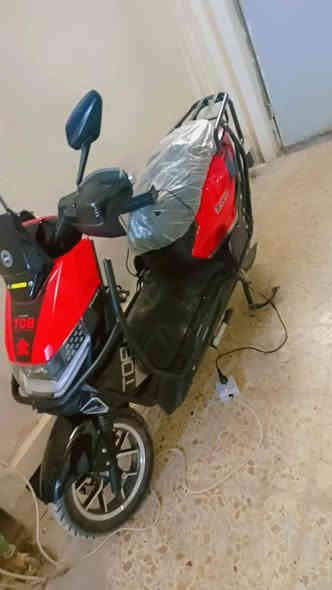 دراجه سكنس لبيع جبلي مدرع موديل 2026  فول  مستعمله  شهرين2 بطاريات عدد 6 نوعهن الولي 32 انمبير  شاير لايت عالي ناصي بك حساسات دقت برك كلشي شغال مابيها اي نقص سعر الدراجه 850 الف او مراوس وفرق  تواصل علـّۓ  الوتساب *********** او خط *********** مكاني الانبار فلوجه
