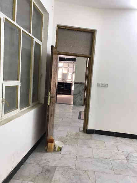 دار للبيع المساحه 120 متر واجهه 7 نزال 17 الموقع شارع المعهد قرب اسواق وائل طابقين غرفتين نوم وهول وخدمات والطابق الثاني 3 غرف نوم وهول وخدمات بناء جديد رفت غير مسكون السعر 240 قابل للتفاوض للاستفسار ***********
