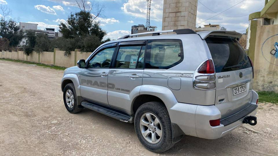 سڵاو
تۆیۆتا پرادۆ،2006،رقم هەولێر،سلڤەر،4پستۆن،
اوتوماتیک،دەبڵ اکسڵ،شاشە،کامێرا،   بەشەرتی گێڕومەکینەوتبریدوتحویل وغرامەو هەمووشتێک....، زۆرپاک وتازەو جوانە،    4تایەی تازەی لەژێرە،
سنوی و ڕەقەم و هەززەی تازەیە 
هیچ مەسرەفی نیە،    سۆنەرم داناوە
هیچ بۆیاخی نیە، دەعامی بۆ دەعامی بەشەرت
ساردو قوپاوی نیە،کاڵبوونەوەی نیە،لەسلێمانییە،
139$ومعامەلە***********][*********** السليمانية, العراق
